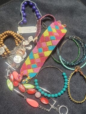 Fossil Multicolor Woven Bracelet with Pink, Yellow & Turquoise Pattern